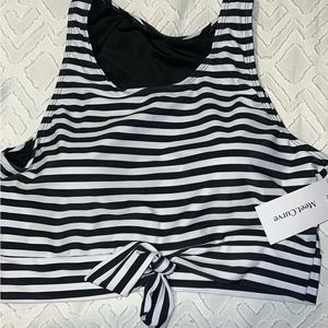 Meet.Curve swimming suit top. XL. NWT